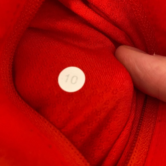 Lululemon In stride jacket - Picture 3 of 3